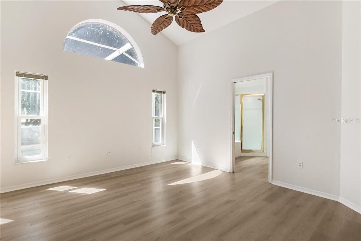 Image 15 of 50 For 6801 Superior Street Circle