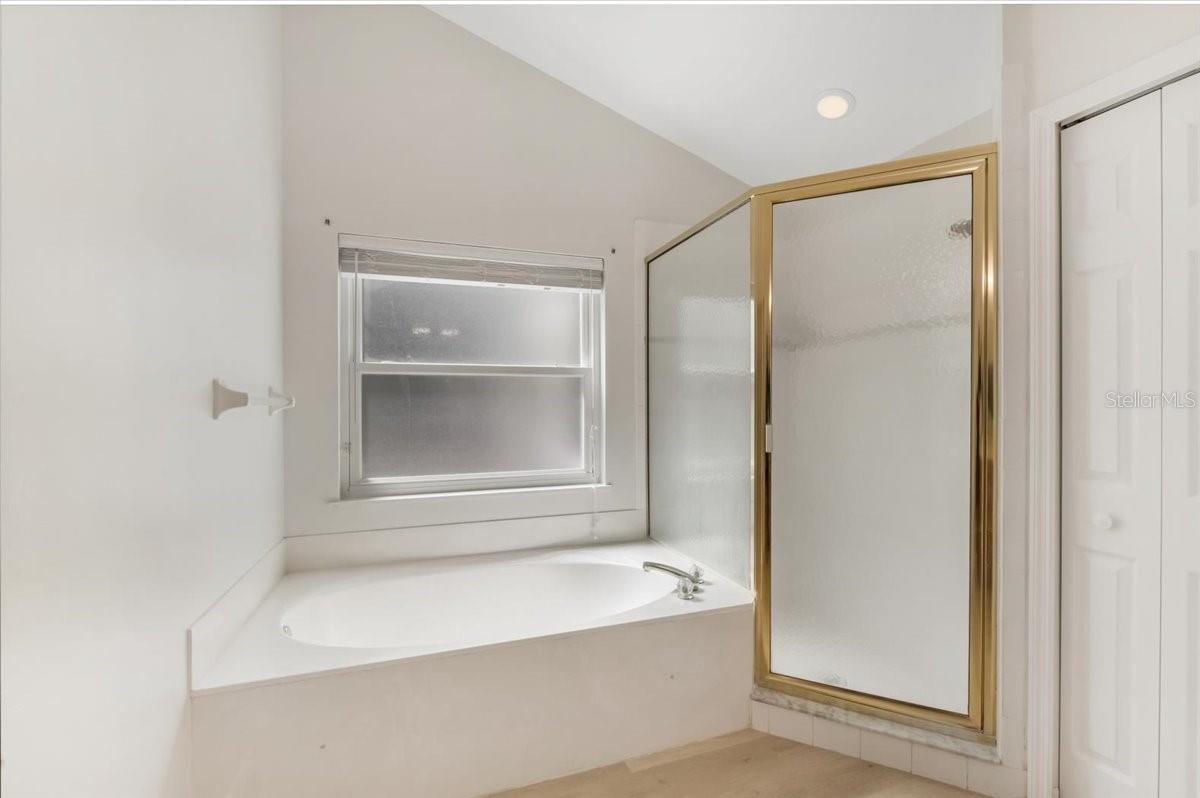 Image 22 of 50 For 6801 Superior Street Circle