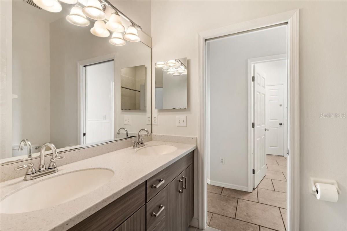 Image 27 of 50 For 6801 Superior Street Circle