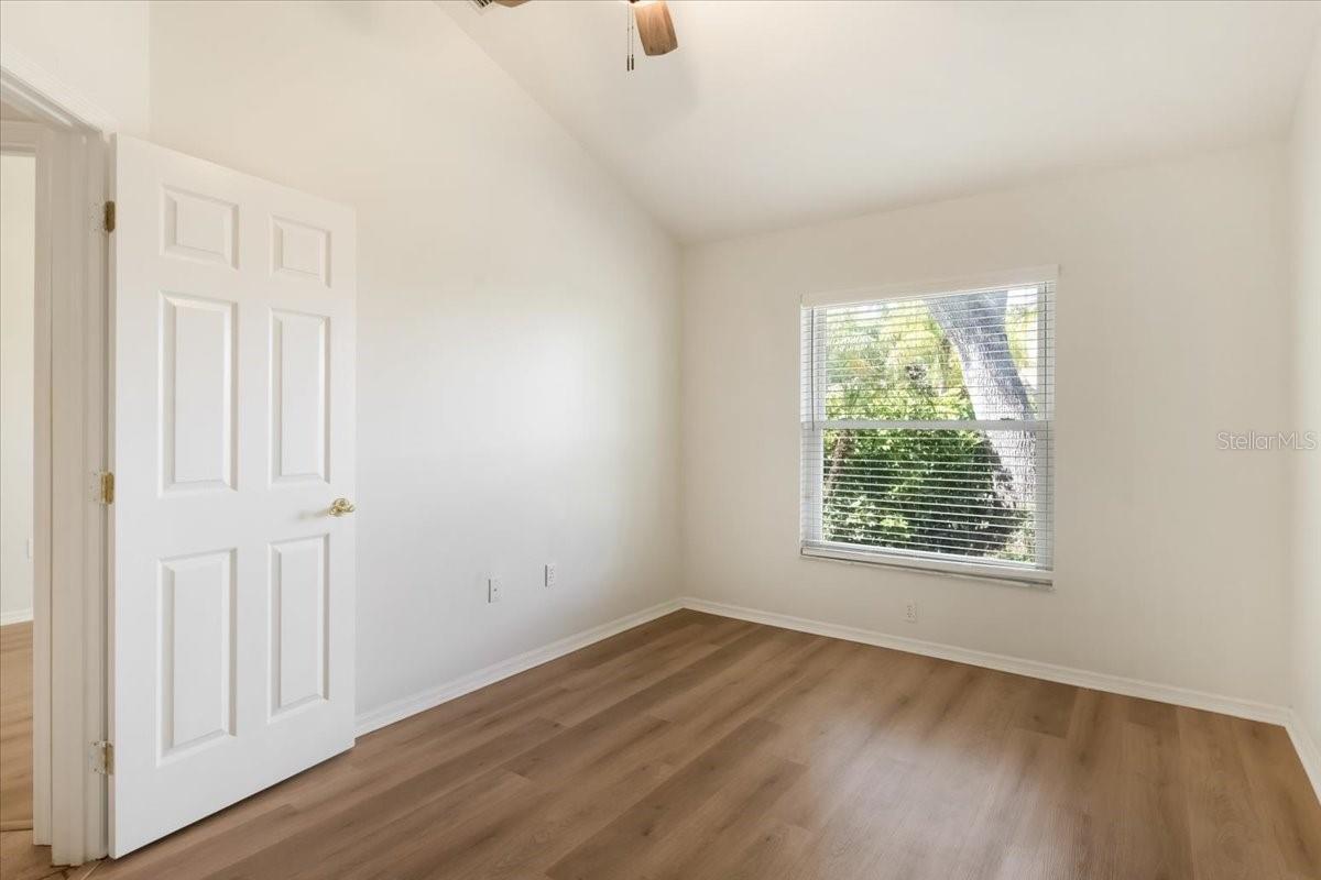 Image 31 of 50 For 6801 Superior Street Circle