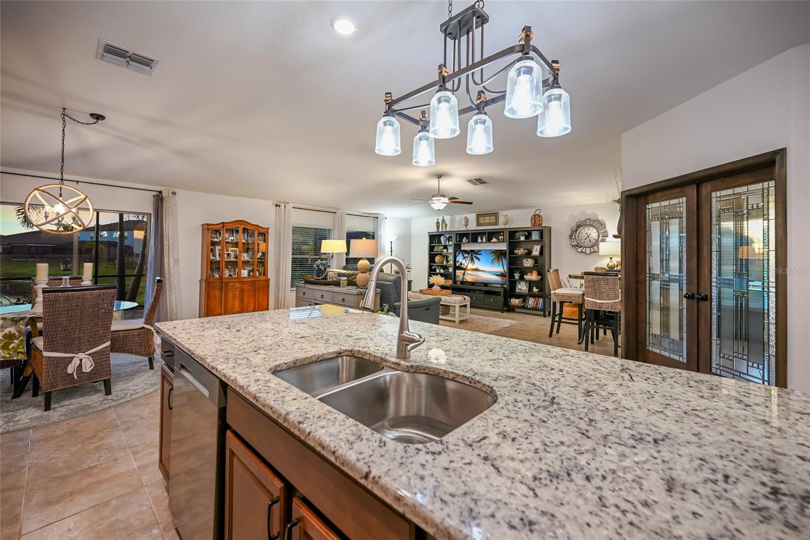 Image 14 of 51 For 5109 Olano Street