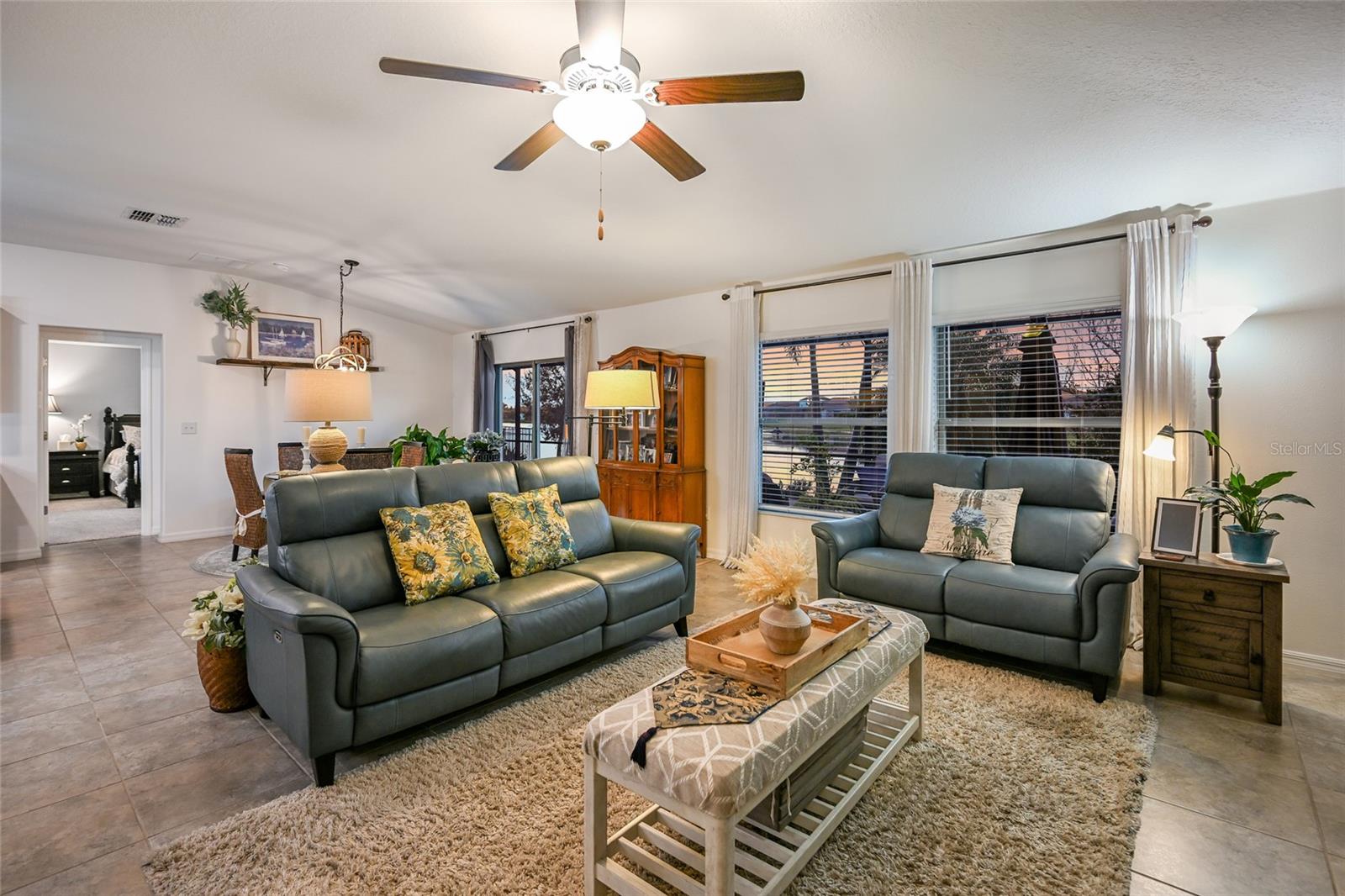 Image 19 of 51 For 5109 Olano Street