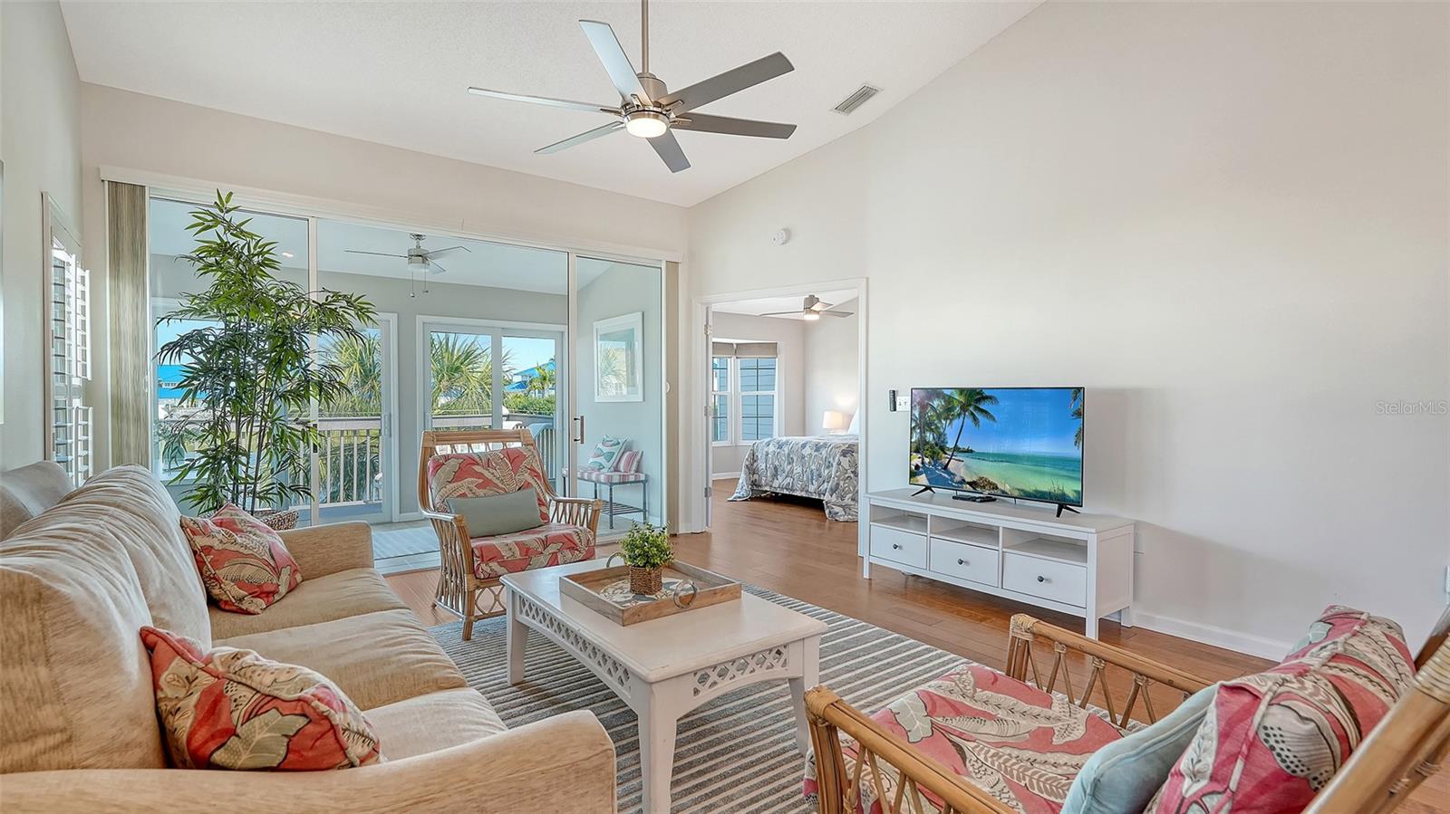 Image 10 of 96 For 1005 Pelican Court