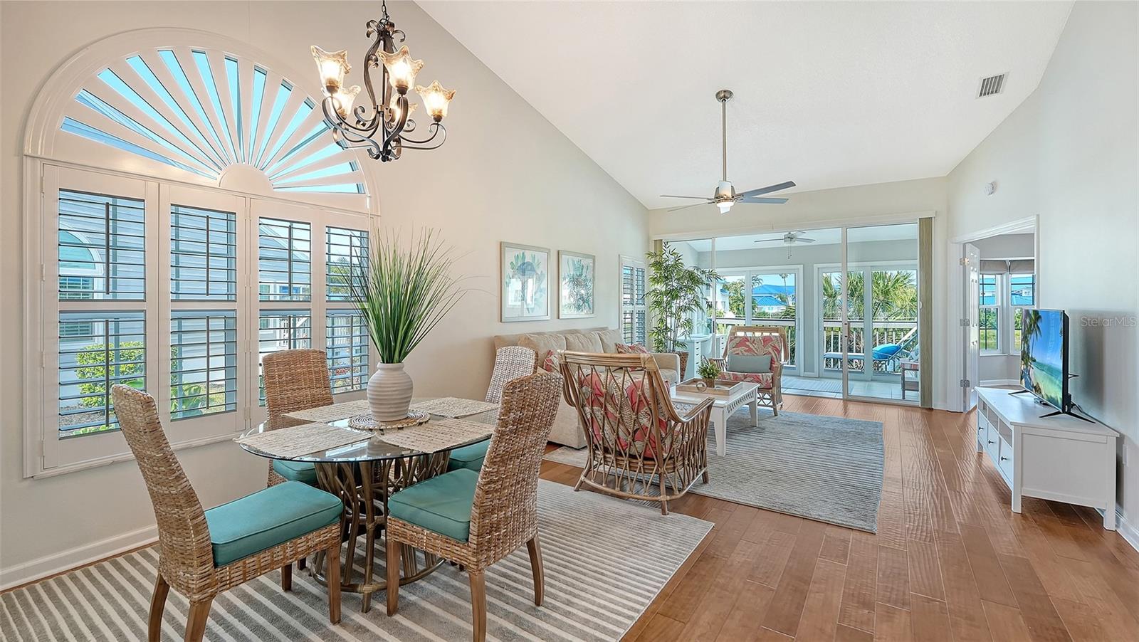 Image 15 of 96 For 1005 Pelican Court