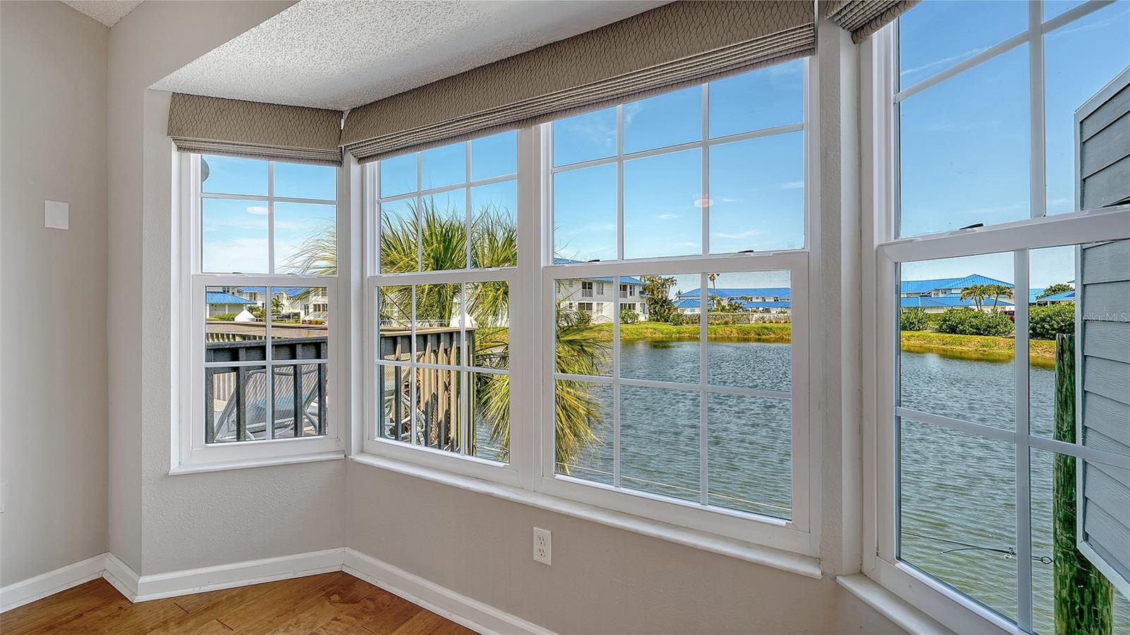 Image 29 of 96 For 1005 Pelican Court