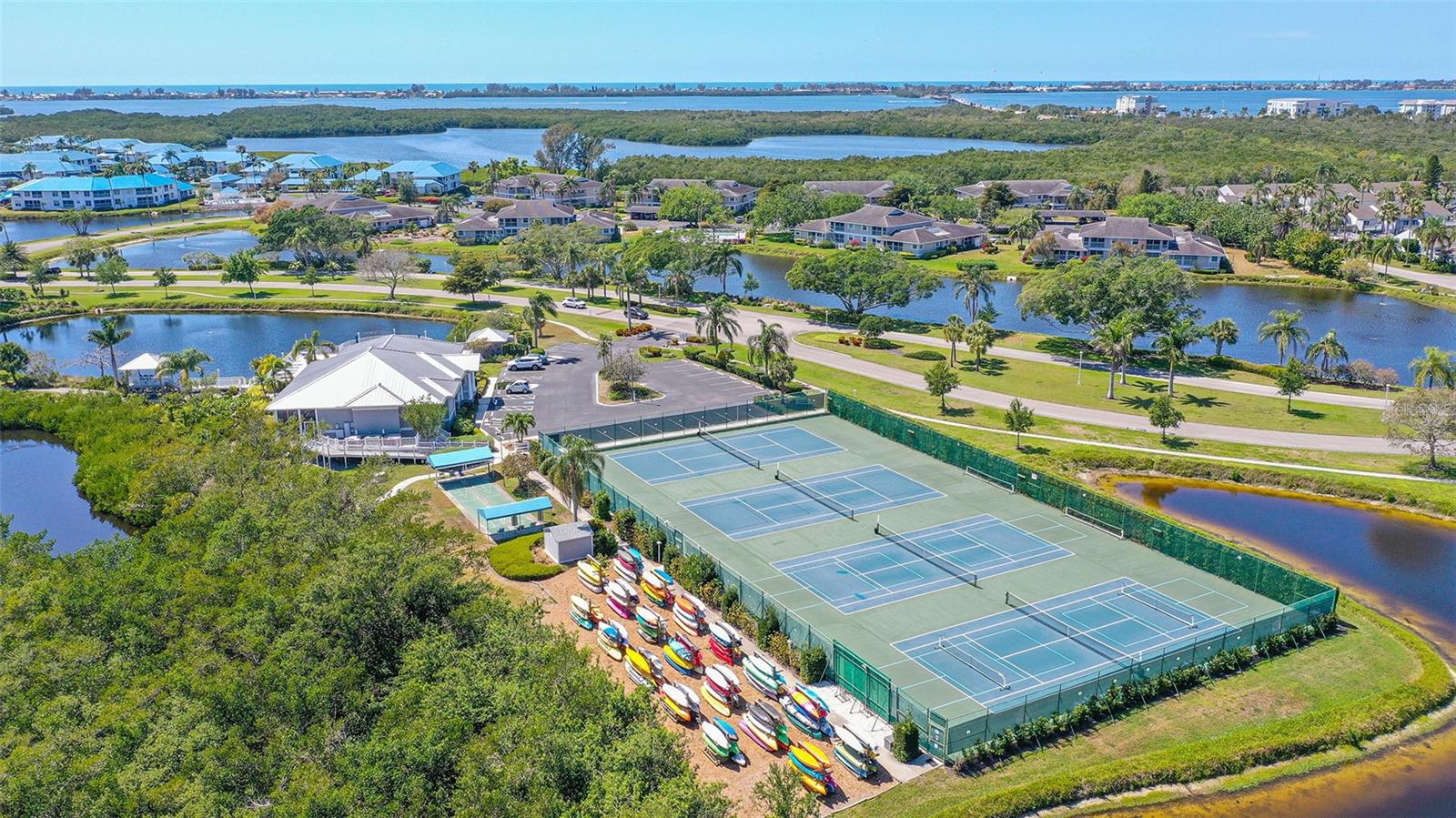 Image 64 of 96 For 1005 Pelican Court