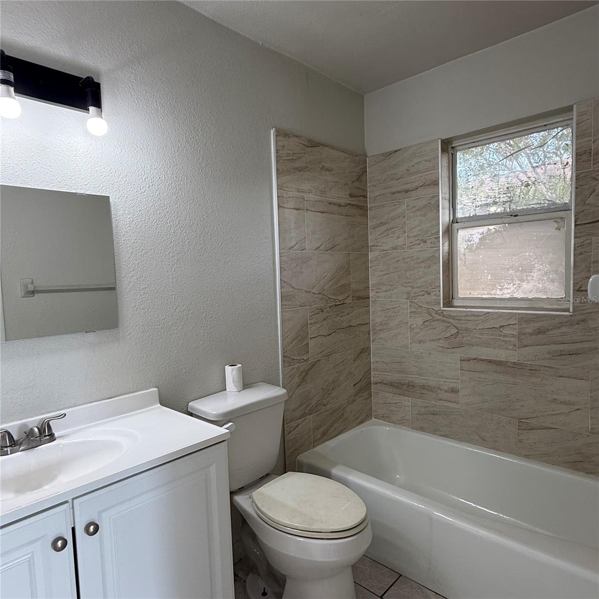 Image 10 of 11 For 328 Ortiz Boulevard B