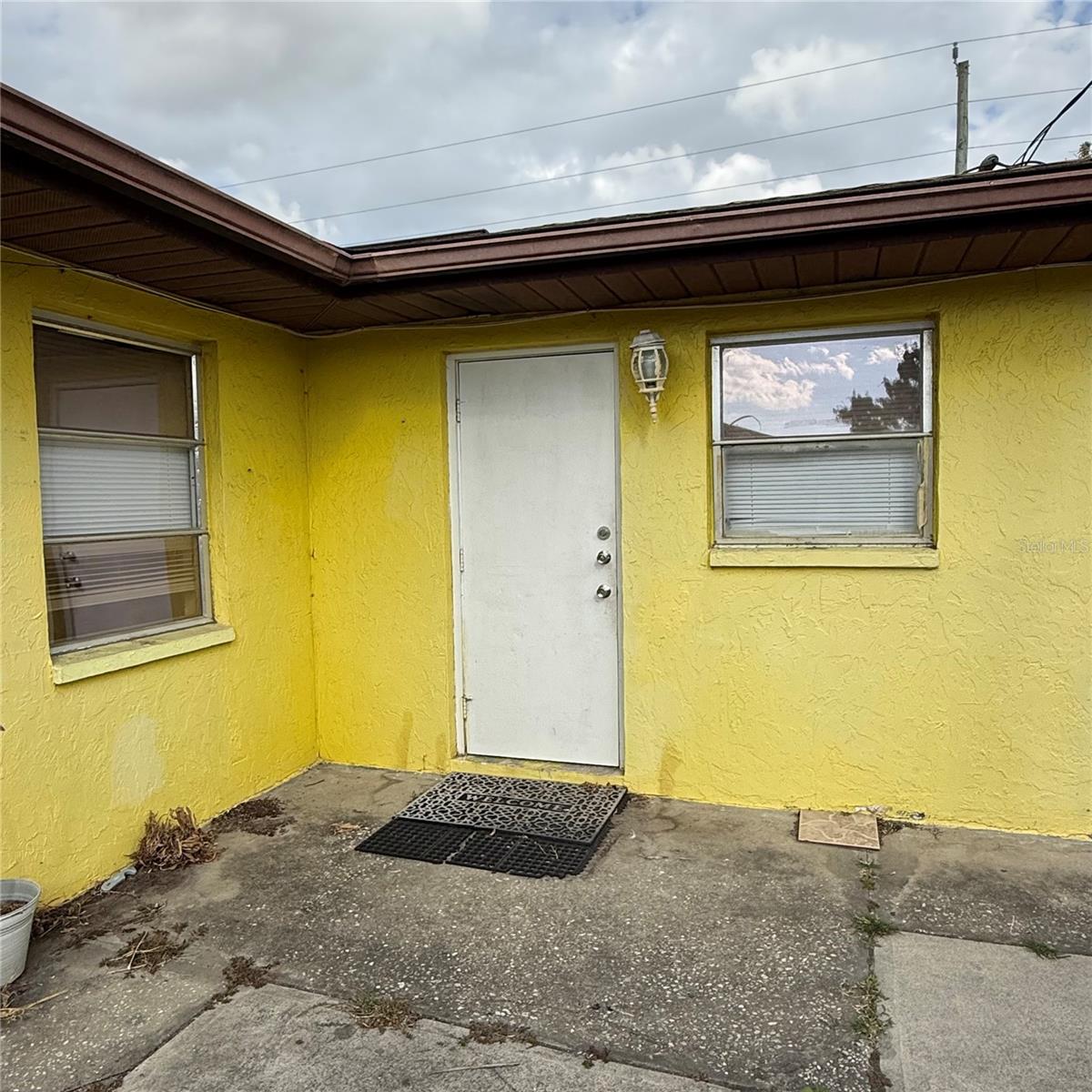 Image 2 of 11 For 328 Ortiz Boulevard B