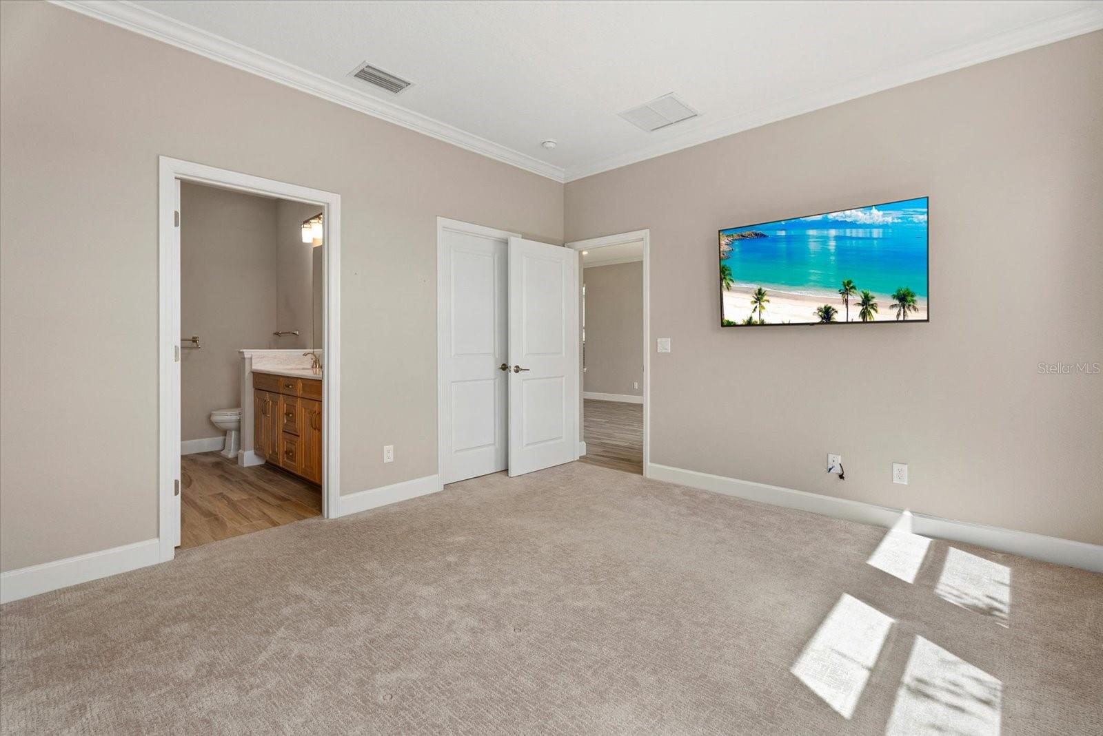 Image 19 of 40 For 4255 Pond Brook Court