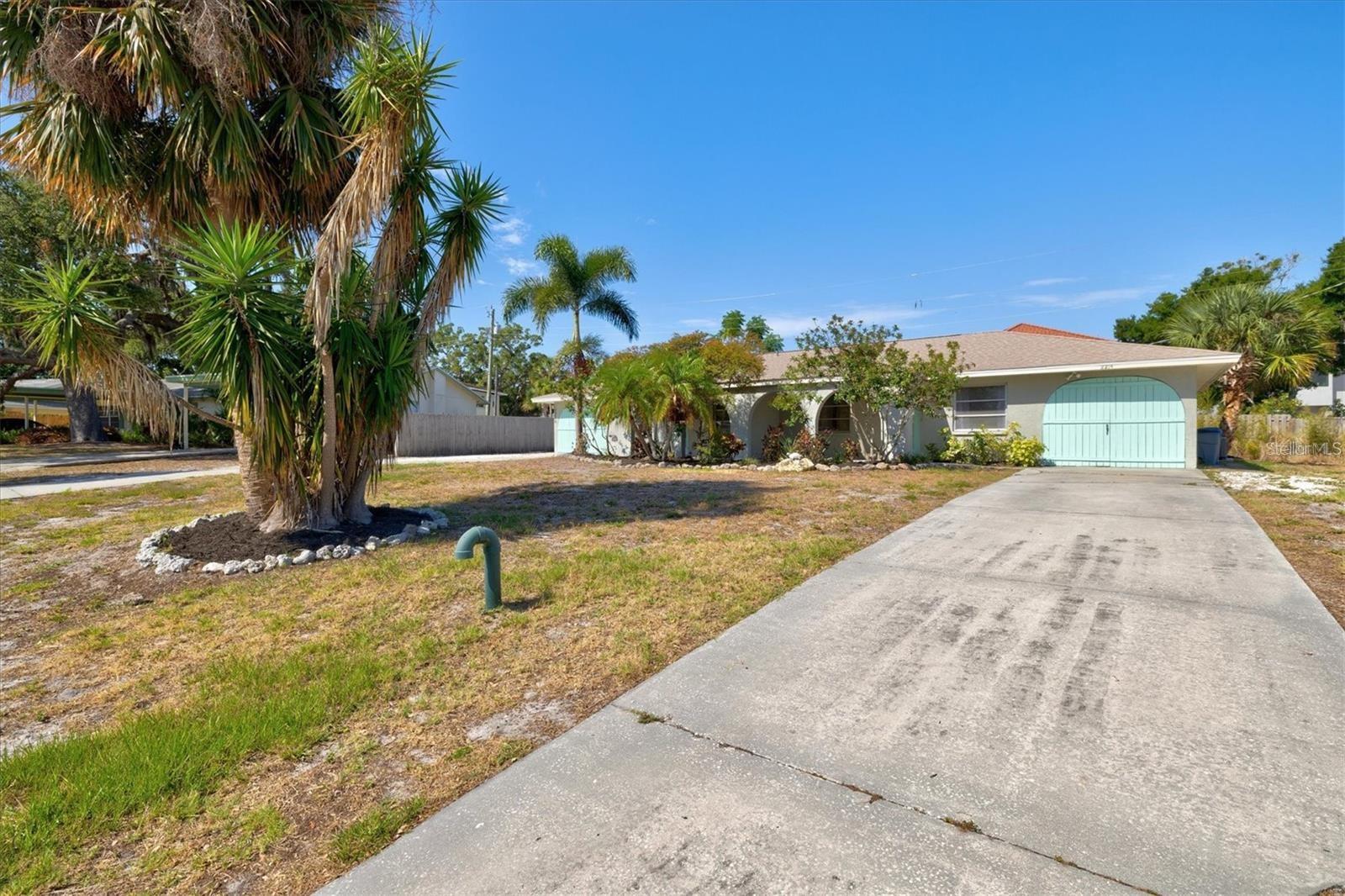 Image 21 of 49 For 2214 Michele Drive