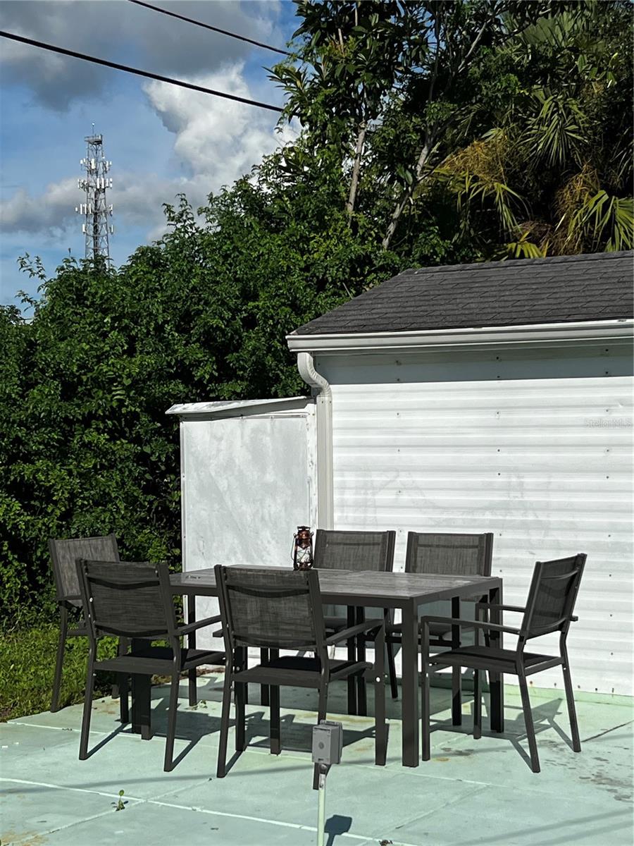 Image 19 of 21 For 8186 Agress Avenue