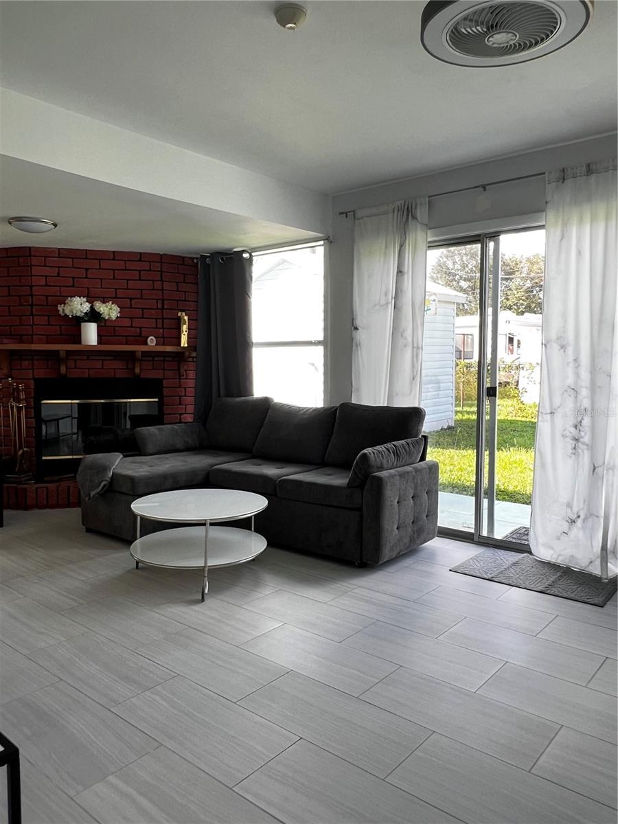 Image 4 of 21 For 8186 Agress Avenue