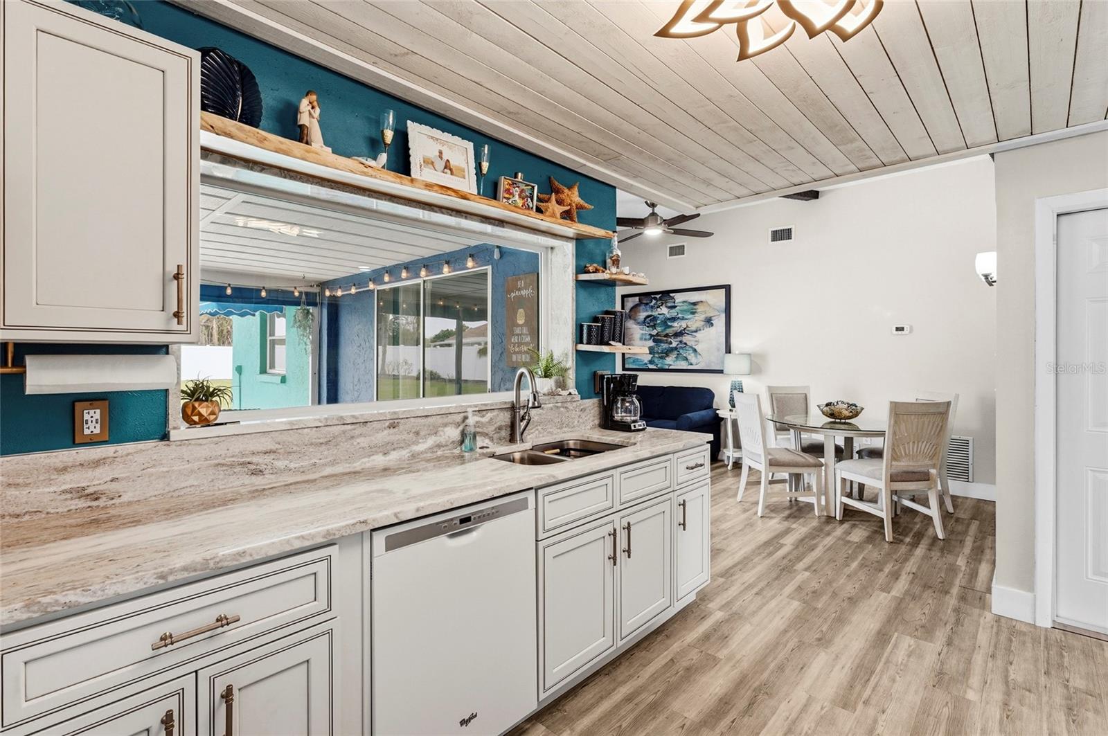 Image 10 of 40 For 7320 Meadowbrook Drive