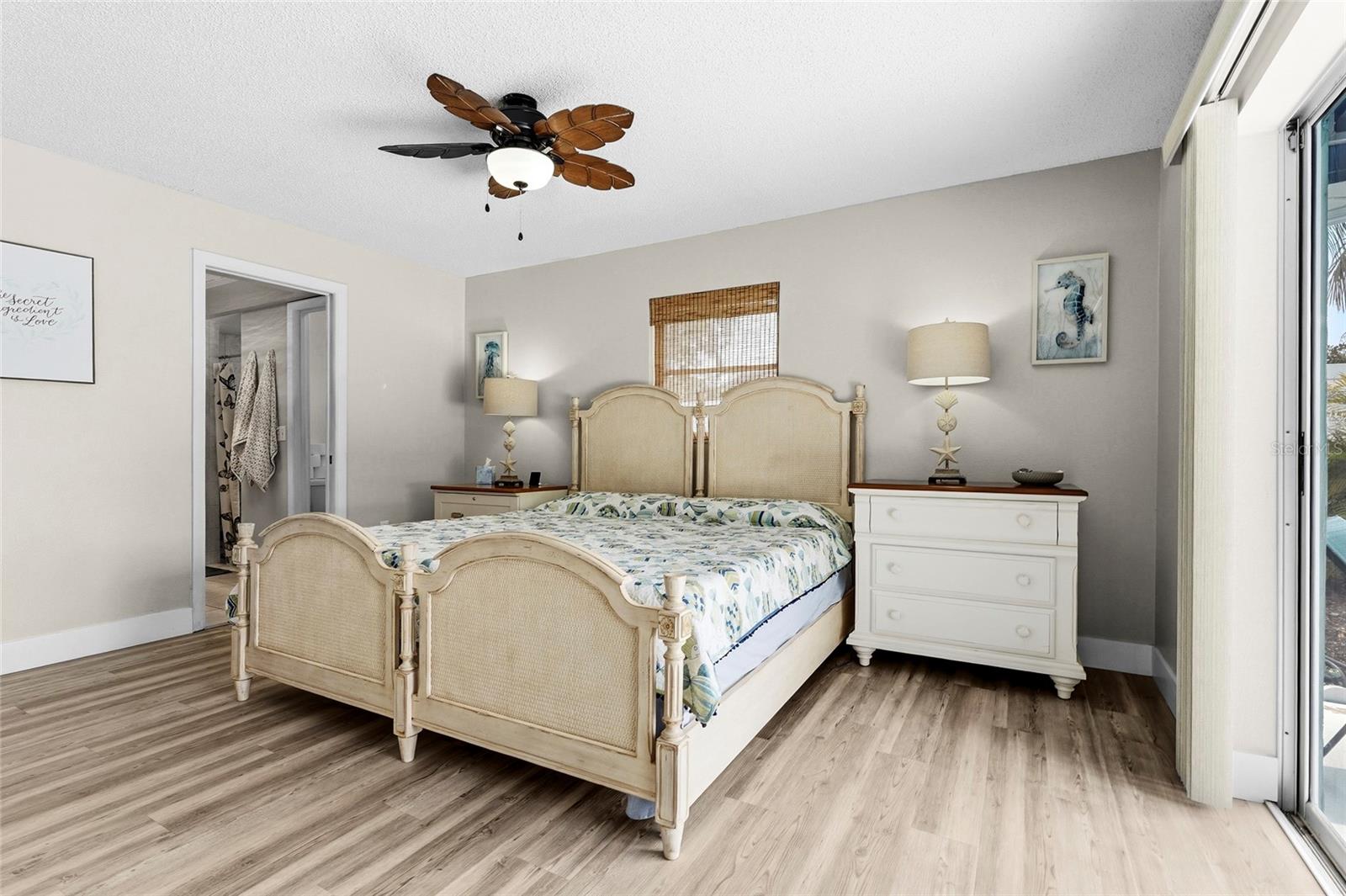 Image 18 of 40 For 7320 Meadowbrook Drive