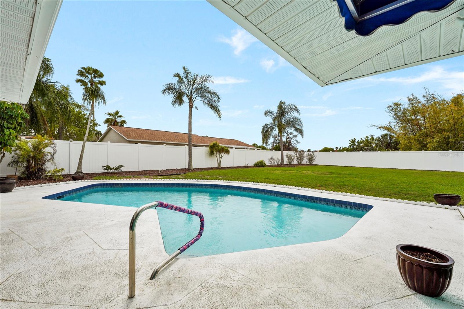 Image 2 of 40 For 7320 Meadowbrook Drive