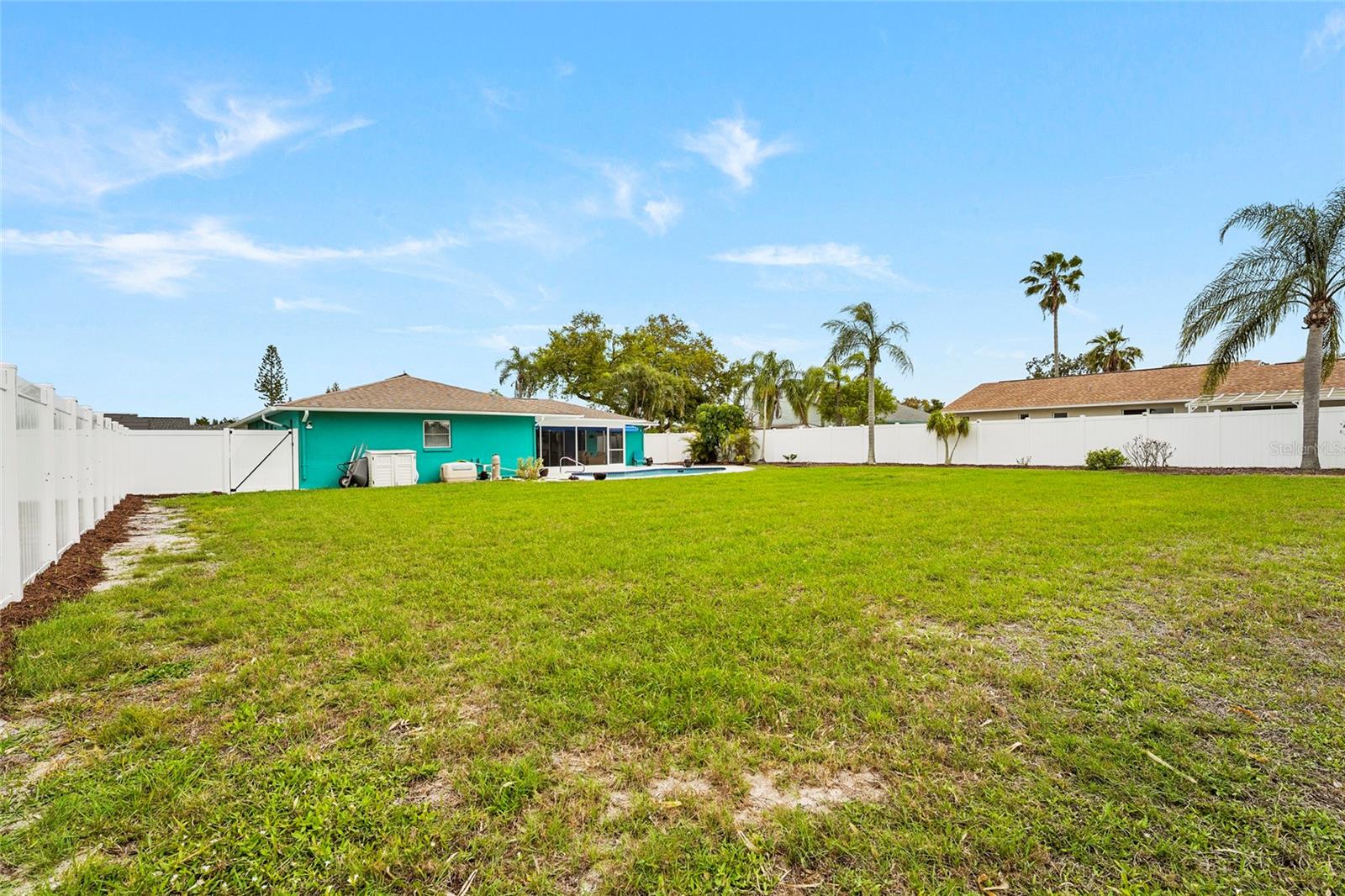 Image 33 of 40 For 7320 Meadowbrook Drive