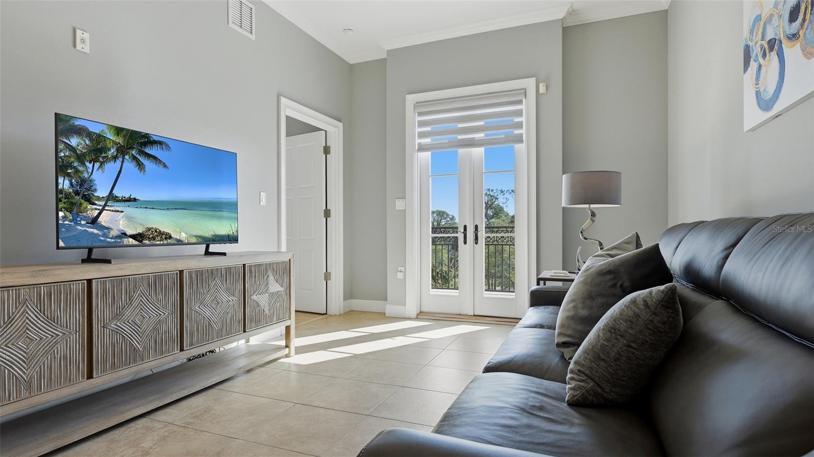 Image 10 of 35 For 445 Orange Avenue 306