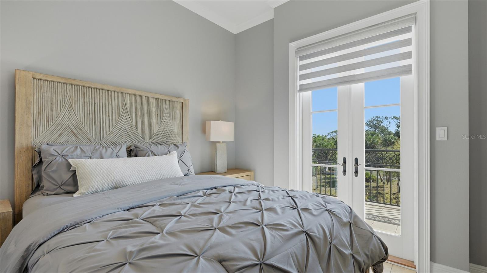 Image 17 of 35 For 445 Orange Avenue 306