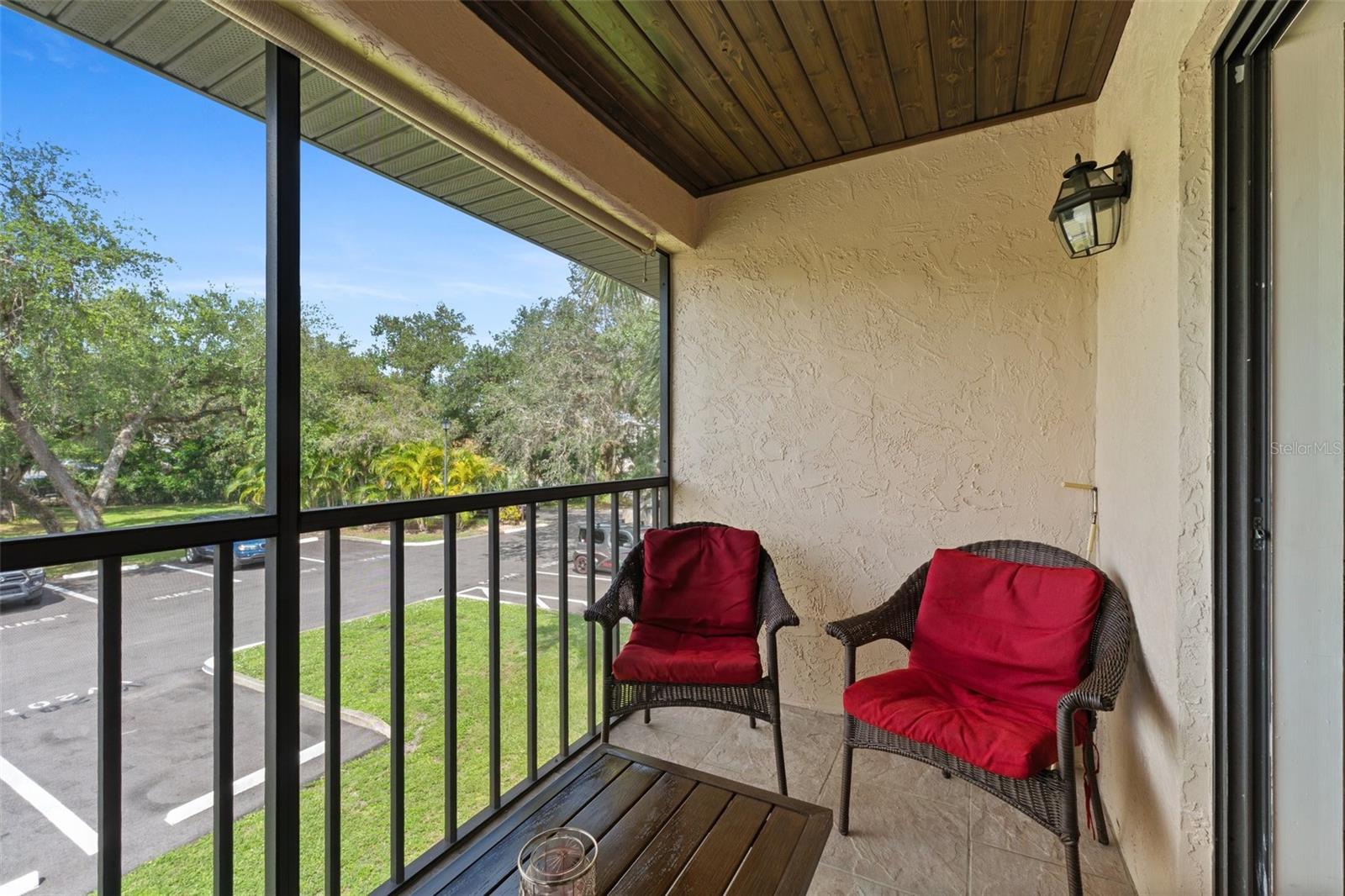 Image 10 of 37 For 19505 Quesada Avenue Vv201