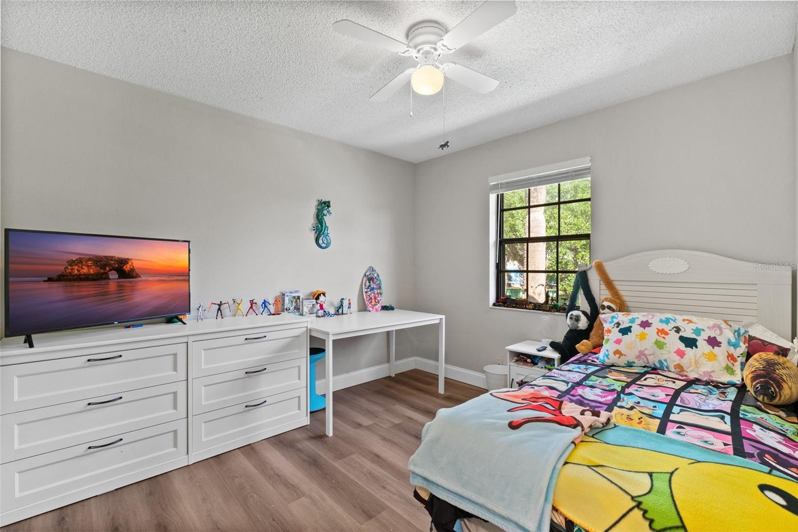 Image 22 of 37 For 19505 Quesada Avenue Vv201