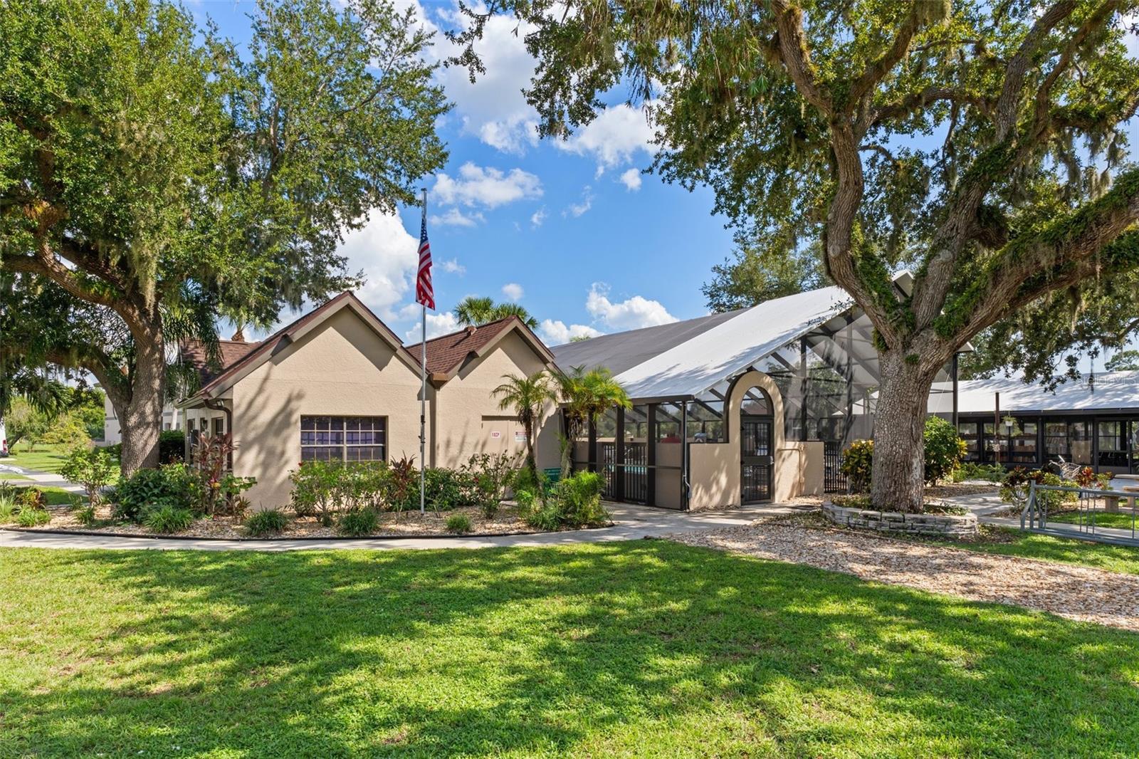 Image 32 of 37 For 19505 Quesada Avenue Vv201