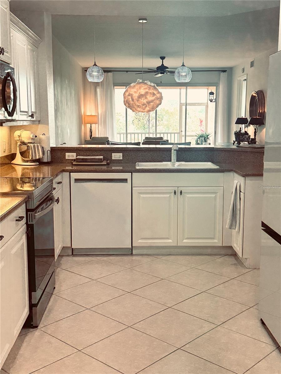 Image 10 of 57 For 5647 Key Largo Court C-07