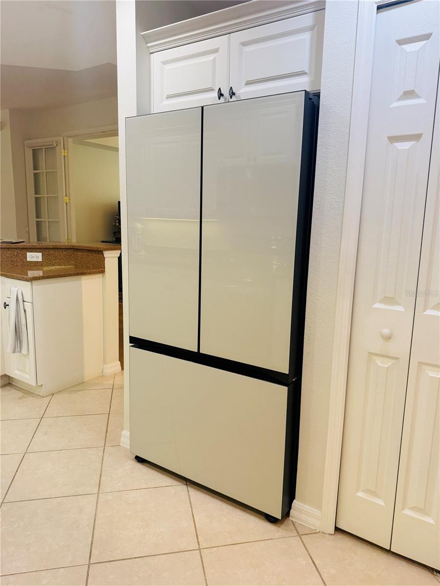 Image 11 of 57 For 5647 Key Largo Court C-07