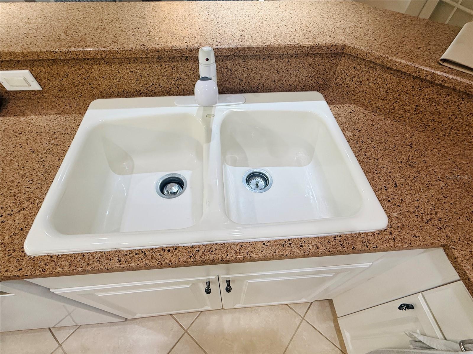 Image 13 of 57 For 5647 Key Largo Court C-07