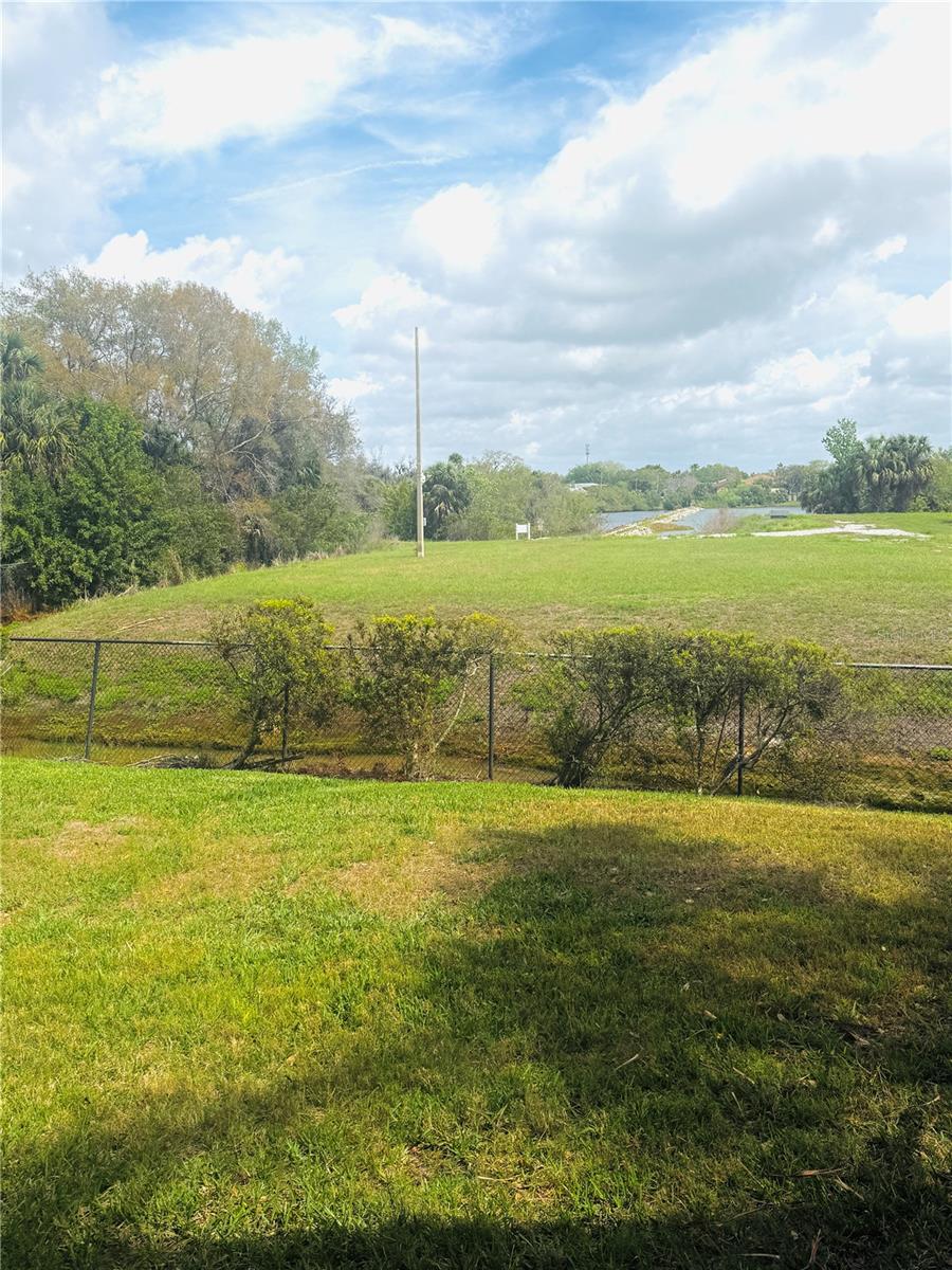 Image 20 of 57 For 5647 Key Largo Court C-07