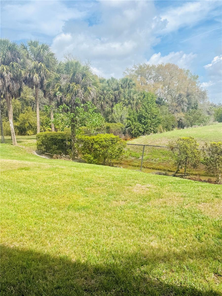 Image 21 of 57 For 5647 Key Largo Court C-07