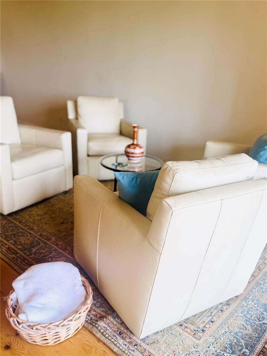 Image 25 of 57 For 5647 Key Largo Court C-07