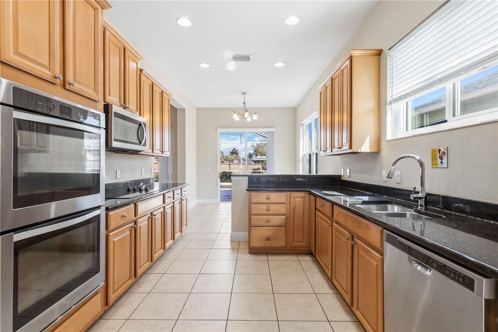 Image 25 of 47 For 3736 Summerwind Circle