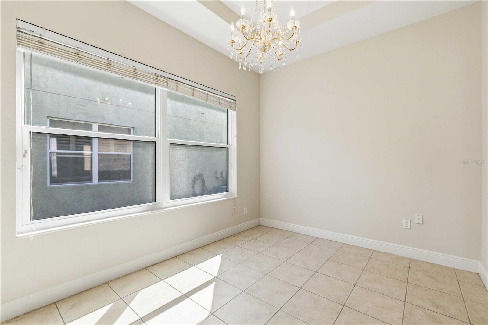 Image 28 of 47 For 3736 Summerwind Circle