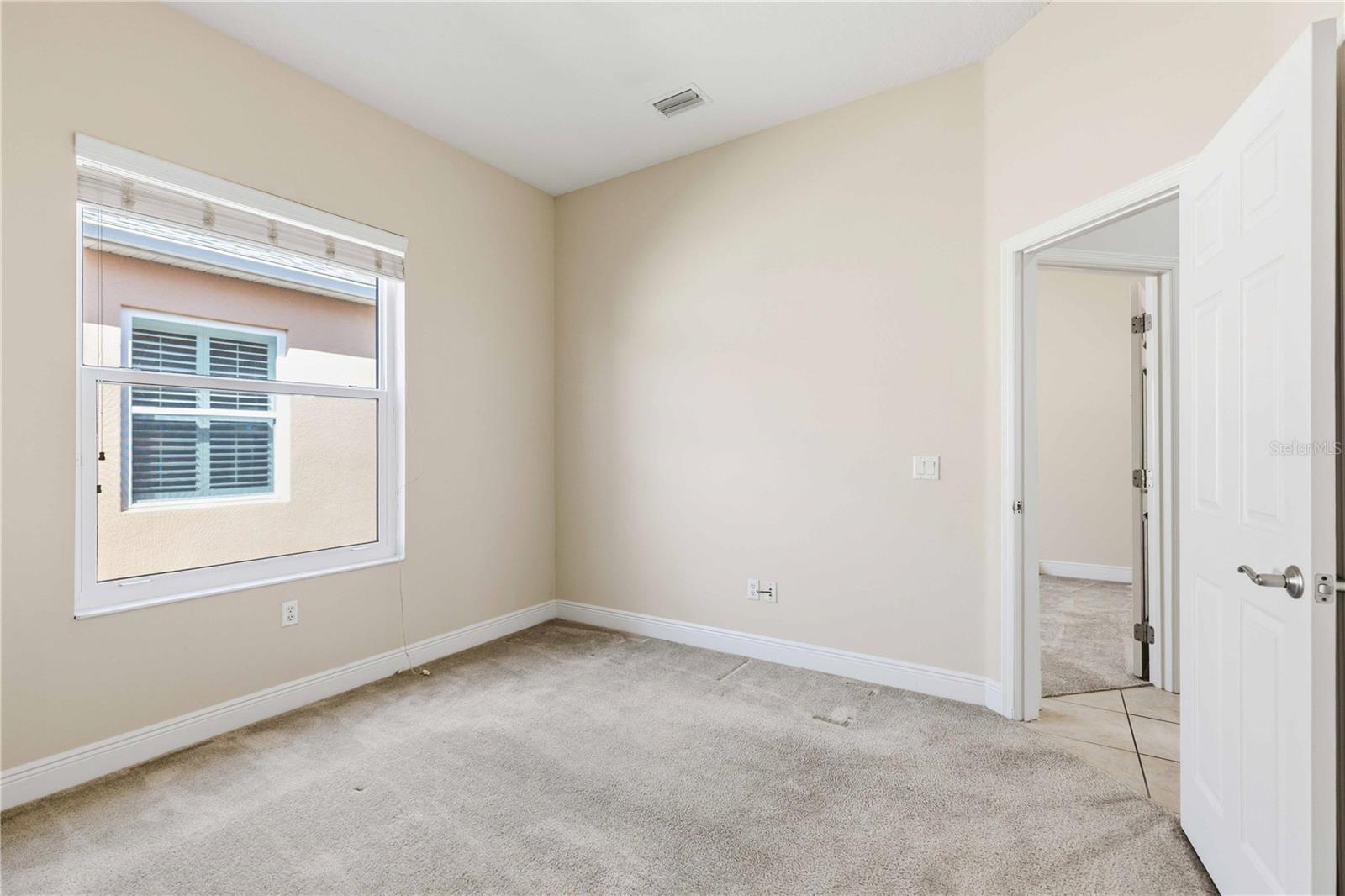 Image 36 of 47 For 3736 Summerwind Circle