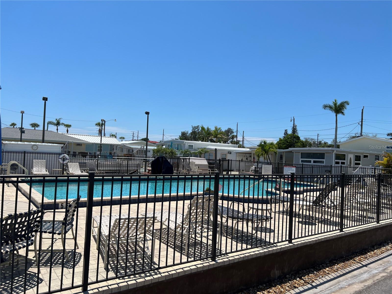 Image 12 of 16 For 2601 Gulf Drive N 310