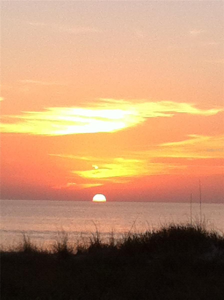 Image 15 of 16 For 2601 Gulf Drive N 310