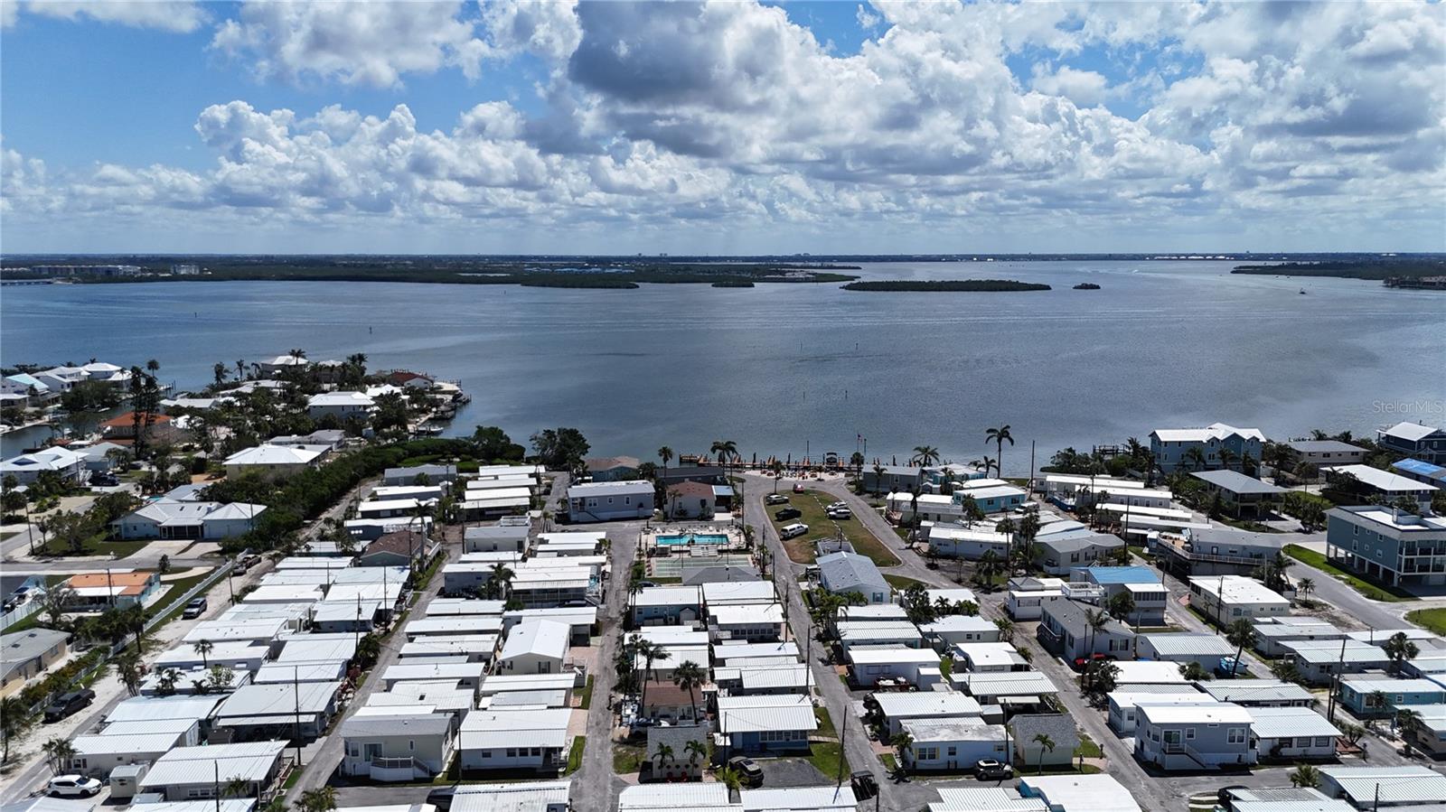 Image 5 of 16 For 2601 Gulf Drive N 310