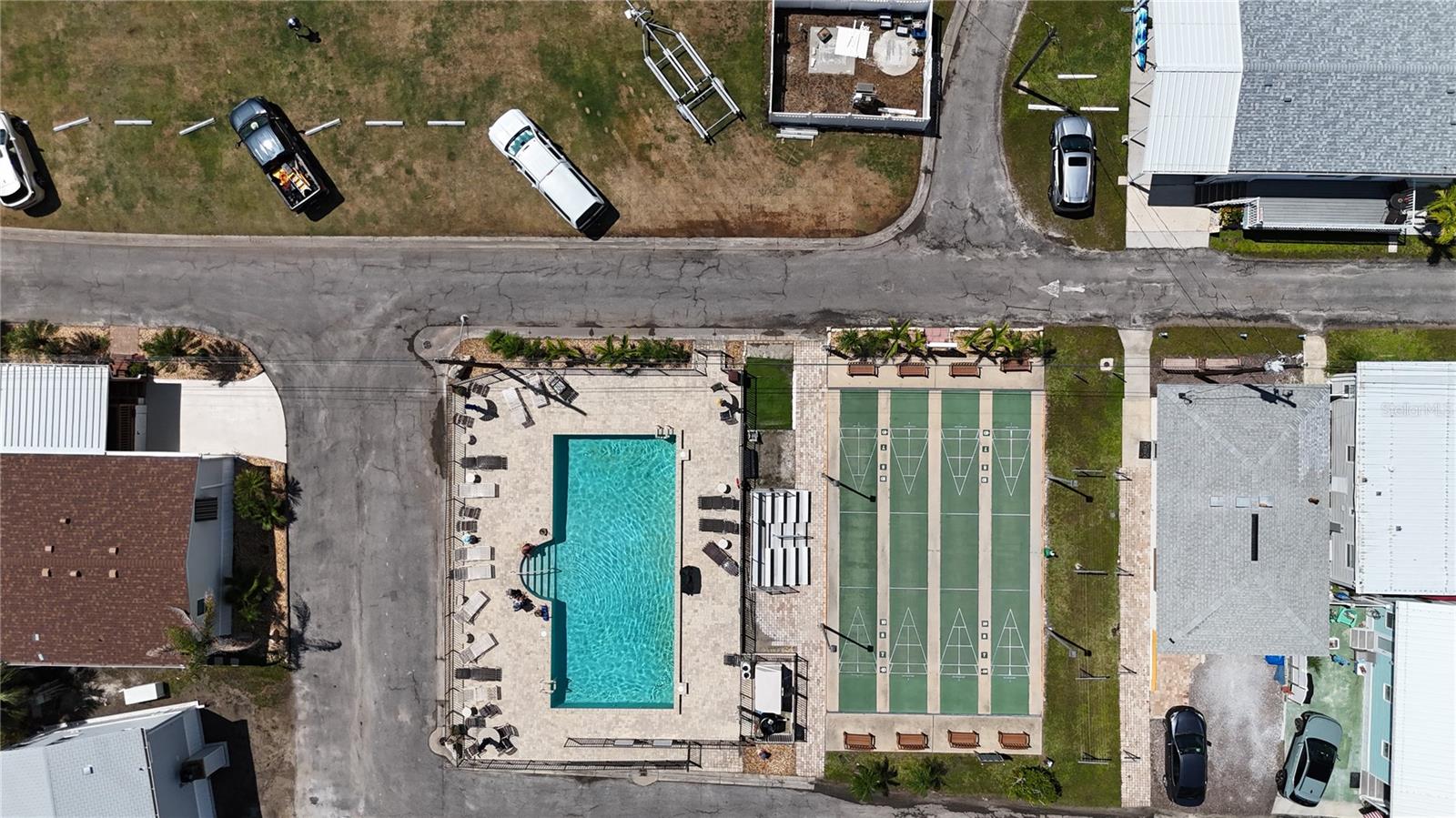 Image 7 of 16 For 2601 Gulf Drive N 310