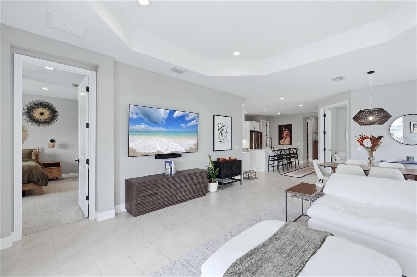 Image 18 of 82 For 12826 Seasong Terrace