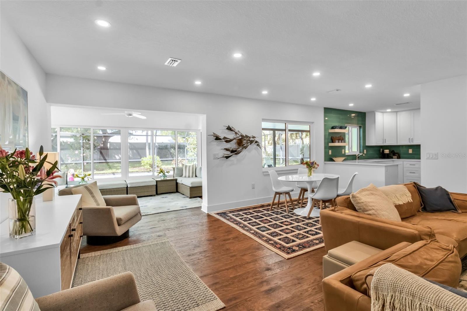 Image 10 of 63 For 2587 Ringling Boulevard