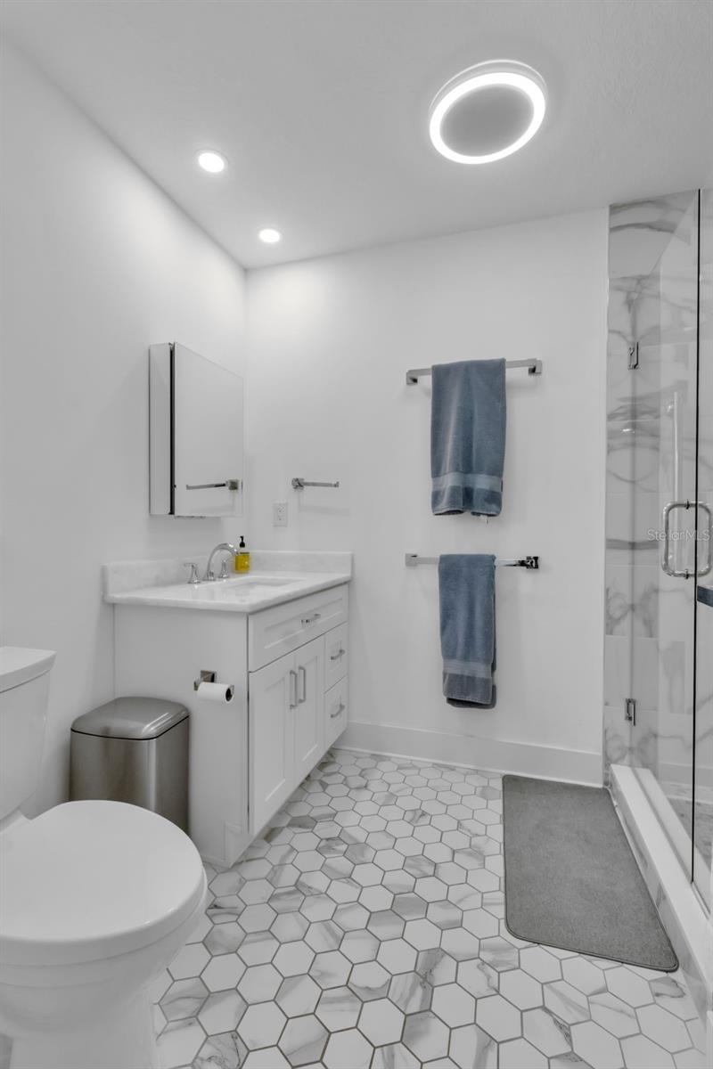 Image 25 of 63 For 2587 Ringling Boulevard