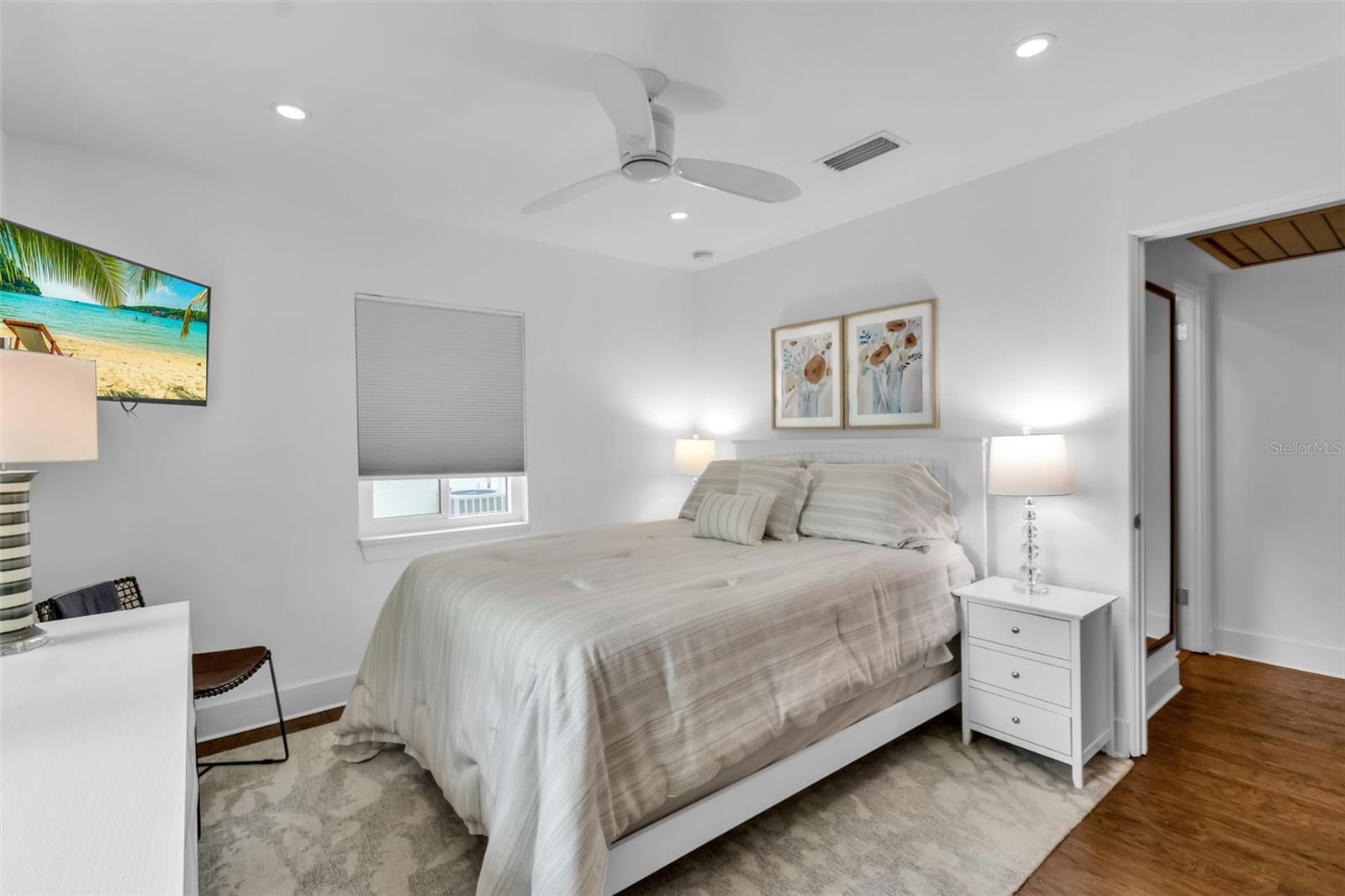 Image 29 of 63 For 2587 Ringling Boulevard