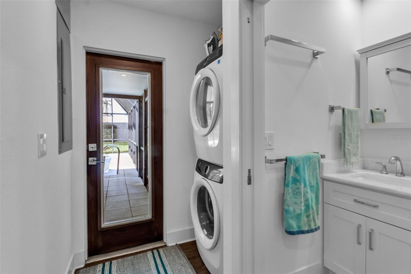 Image 43 of 63 For 2587 Ringling Boulevard