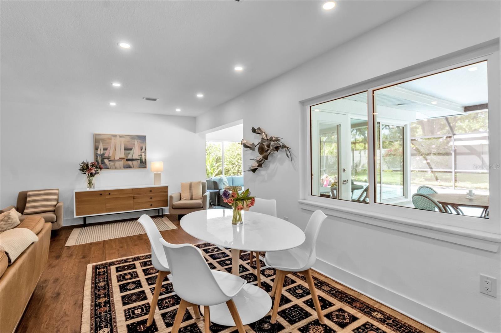 Image 9 of 63 For 2587 Ringling Boulevard