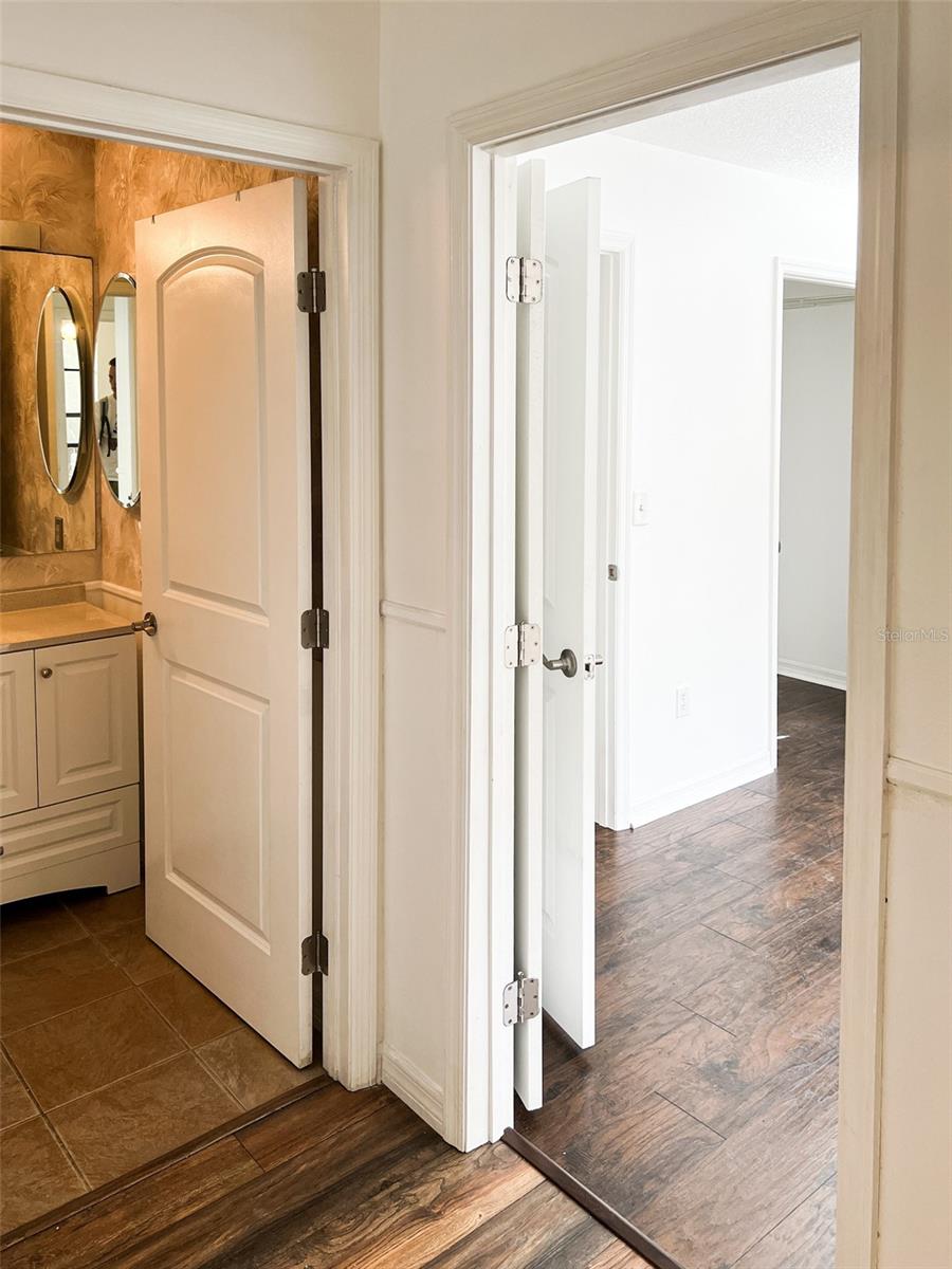 Image 12 of 20 For 11901 4th Street N 8102