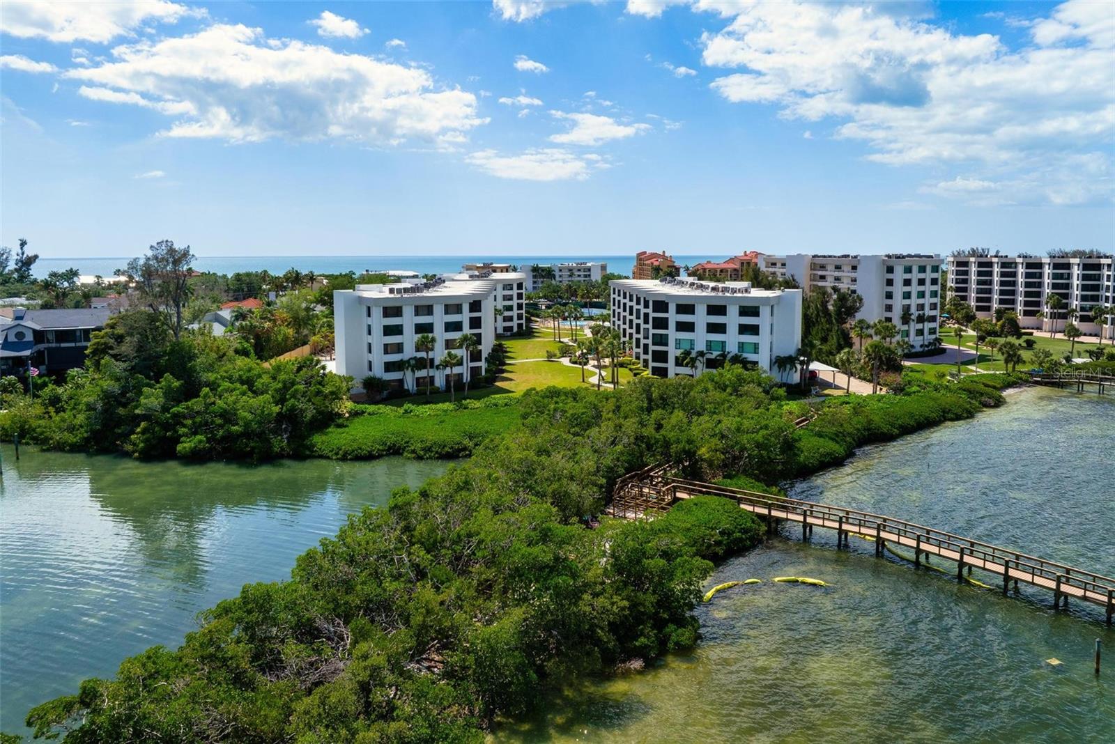 Image 40 of 55 For 8767 Midnight Pass Road 505f