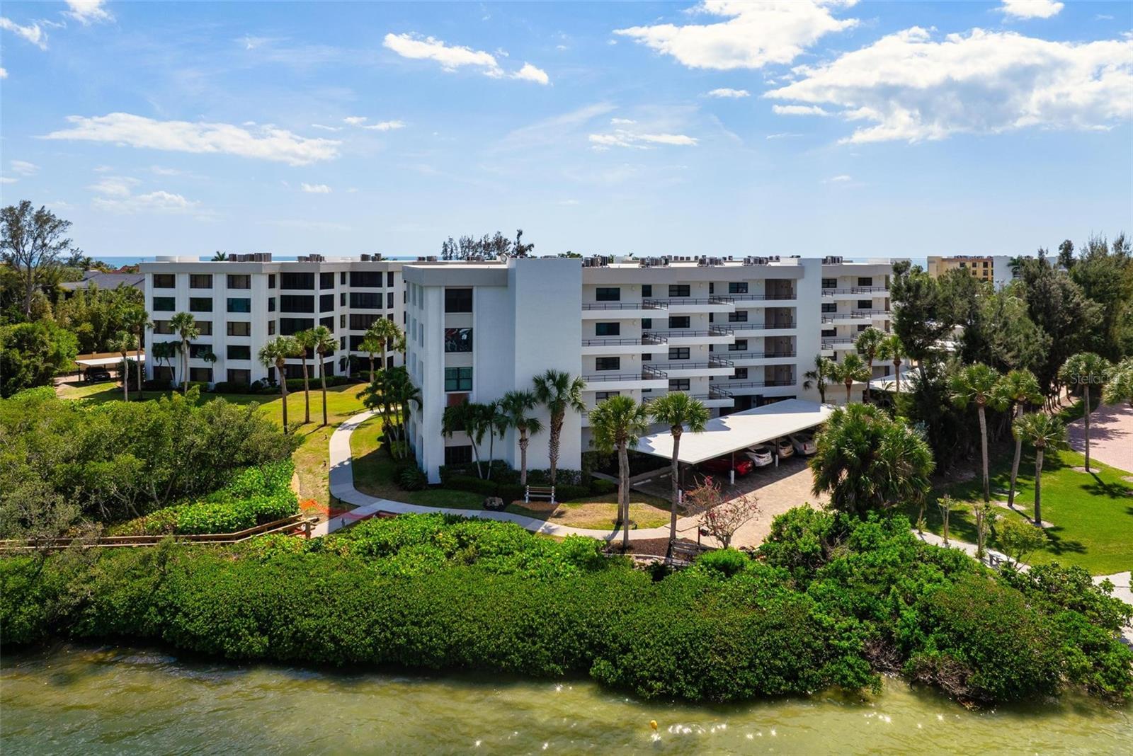 Image 42 of 55 For 8767 Midnight Pass Road 505f