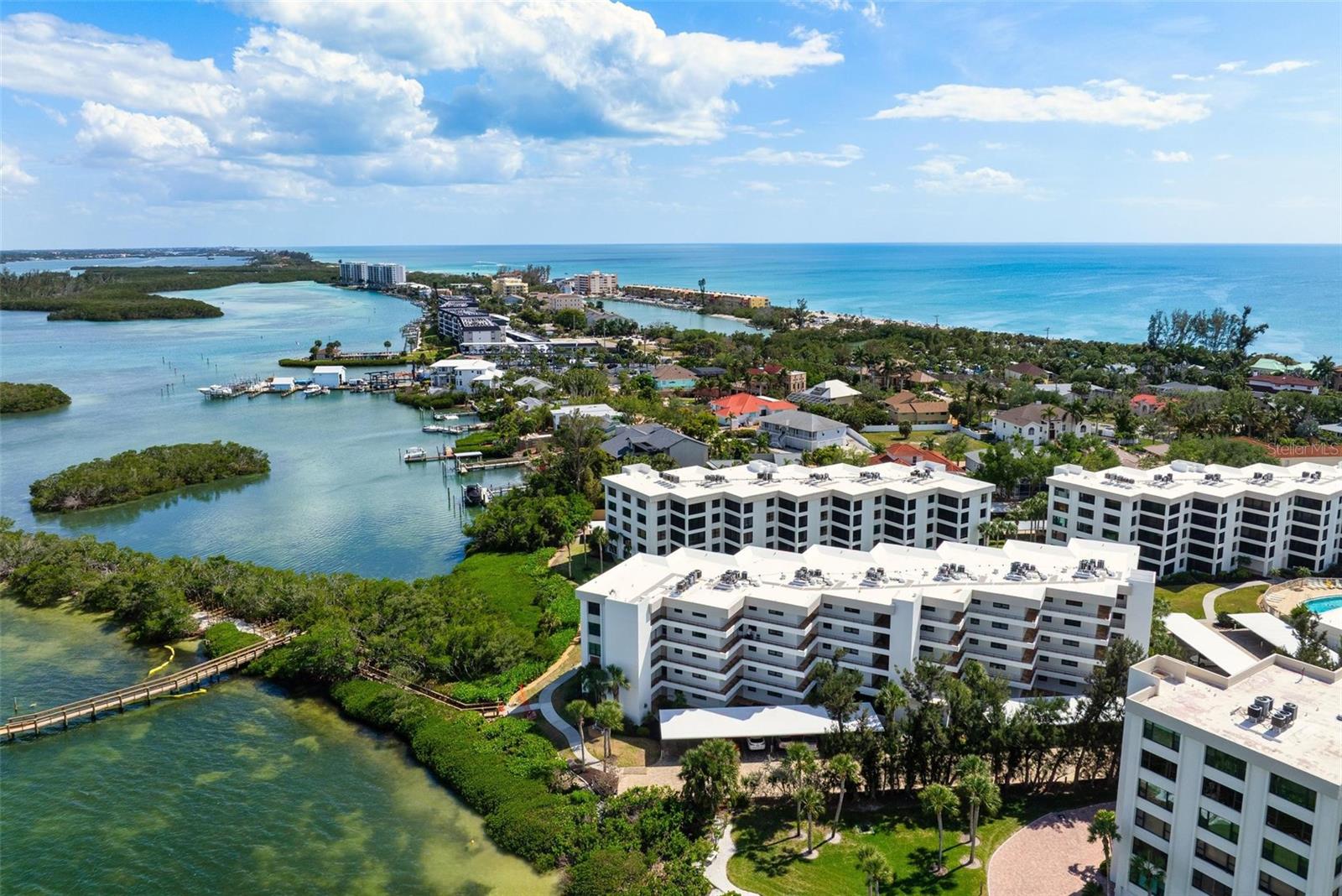 Image 46 of 55 For 8767 Midnight Pass Road 505f