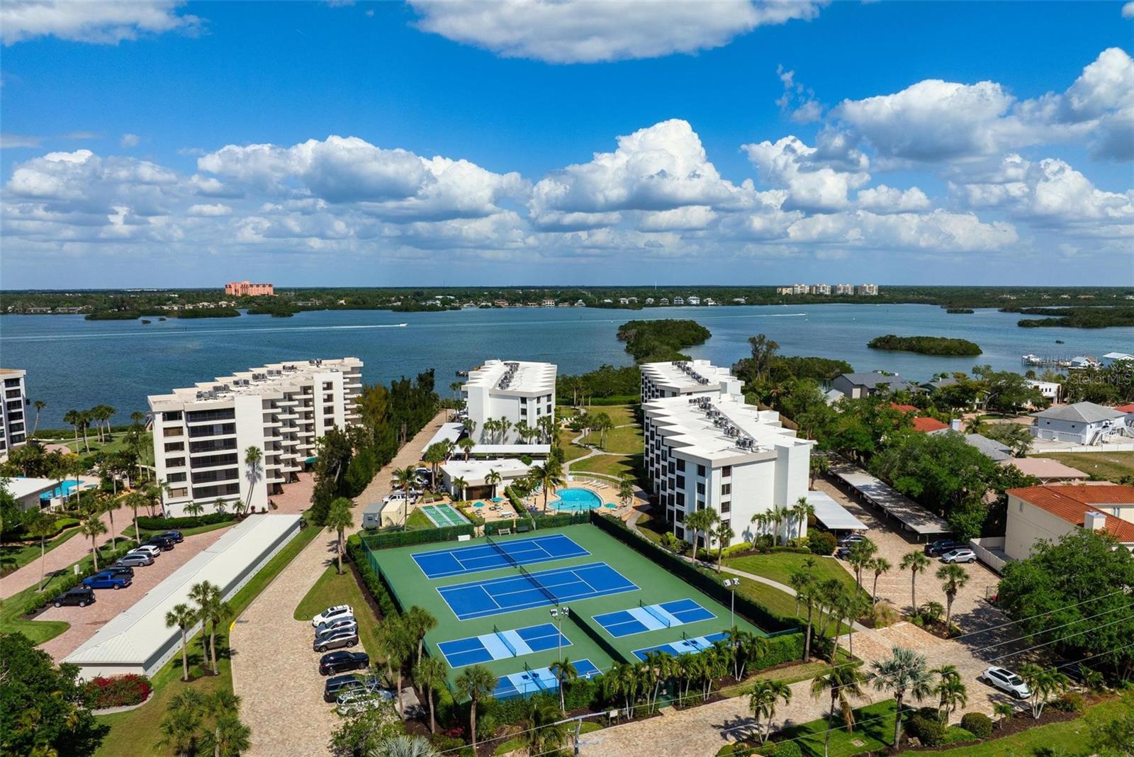 Image 53 of 55 For 8767 Midnight Pass Road 505f