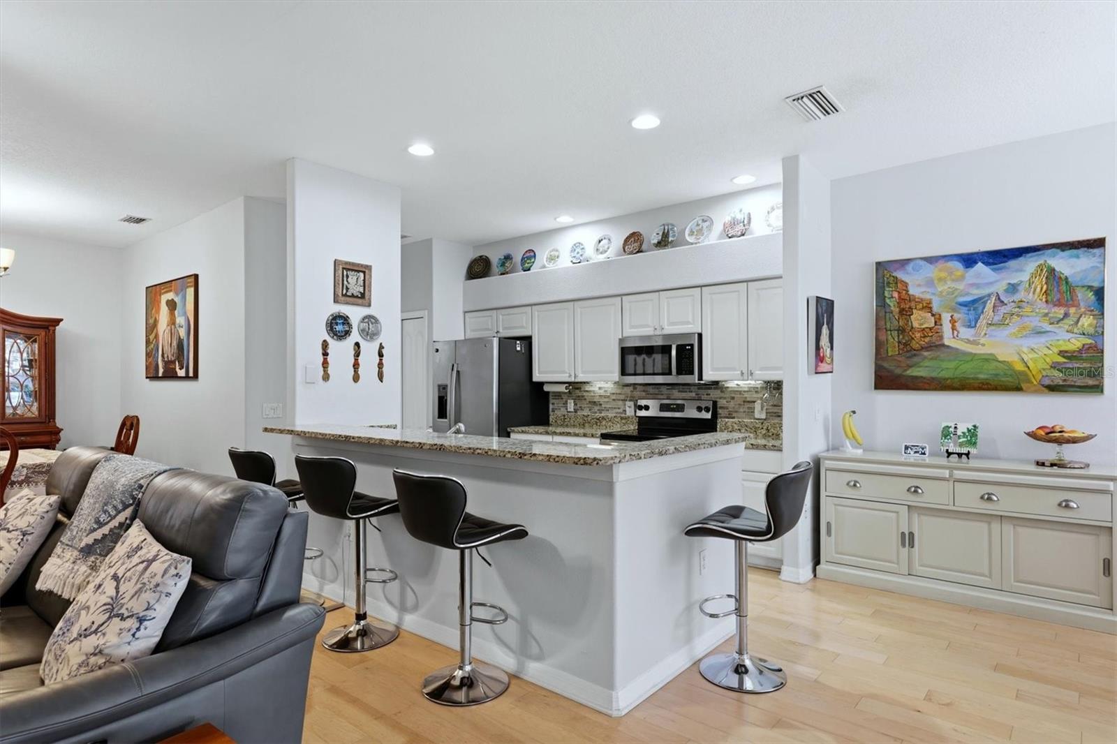 Image 10 of 36 For 6726 Country Club Lane